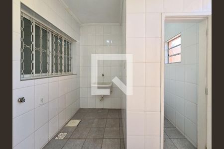 Casa à venda com 105m², 2 quartos e 1 vagaÁrea de Serviço