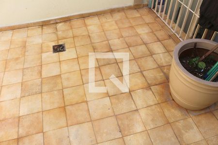 Casa à venda com 140m², 2 quartos e 1 vagaQuintal