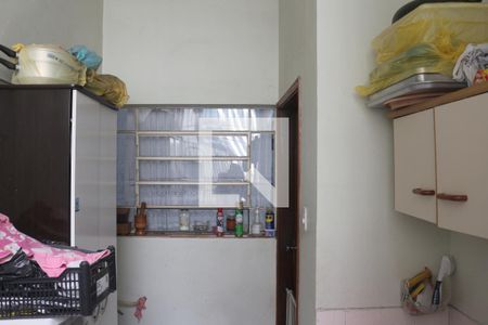 Casa à venda com 140m², 2 quartos e 1 vagaÁrea de Serviço