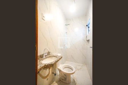 Casa para alugar com 105m², 3 quartos e 2 vagasBanheiro da suíte 02