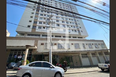 Apartamento para alugar com 60m², 2 quartos e 1 vagaFachada