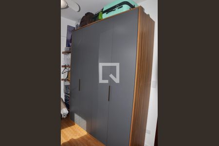 Apartamento à venda com 62m², 2 quartos e 2 vagas Apartamento à venda com 62m², 2 quartos e 2 vagasDetalhe Quarto 02