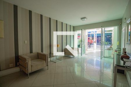 Apartamento à venda com 115m², 4 quartos e 1 vagaHall de entrada