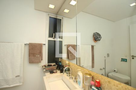 Apartamento à venda com 261m², 4 quartos e 4 vagasSuíte 2