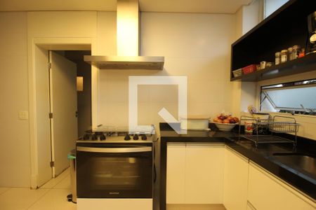 Apartamento à venda com 261m², 4 quartos e 4 vagasCozinha