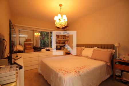 Apartamento à venda com 261m², 4 quartos e 4 vagasSuíte 2