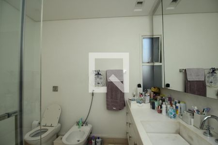 Apartamento à venda com 261m², 4 quartos e 4 vagasSuíte 1