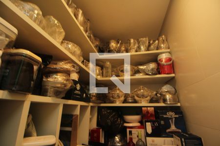 Apartamento à venda com 261m², 4 quartos e 4 vagasDespensa