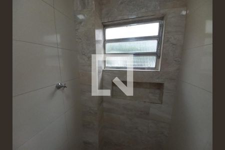 Banheiro de apartamento para alugar com 1 quarto, 42m² em Catiapoã, São Vicente