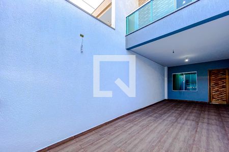 Casa à venda com 112m², 3 quartos e 2 vagasGaragem