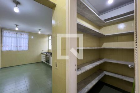 Casa para alugar com 300m², 5 quartos e 5 vagasCozinha