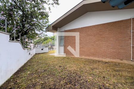 Casa para alugar com 300m², 5 quartos e 5 vagasQuintal