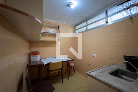 Casa para alugar com 300m², 5 quartos e 5 vagasEdícula cozinha