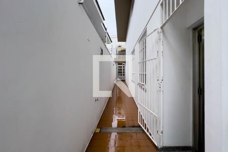 Casa para alugar com 300m², 5 quartos e 5 vagasCorredor