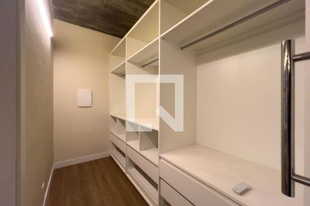 Casa para alugar com 300m², 5 quartos e 5 vagasSuíte 1