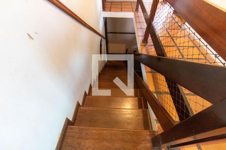 Escada de casa à venda com 3 quartos, 860m² em Vila Progresso, Niterói