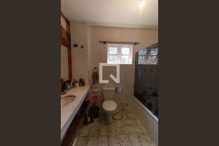 Casa à venda com 860m², 3 quartos e 3 vagas Casa à venda com 860m², 3 quartos e 3 vagasQuarto 3 - Banheiro