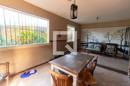 Casa à venda com 860m², 3 quartos e 3 vagas Casa à venda com 860m², 3 quartos e 3 vagasSala de Jantar