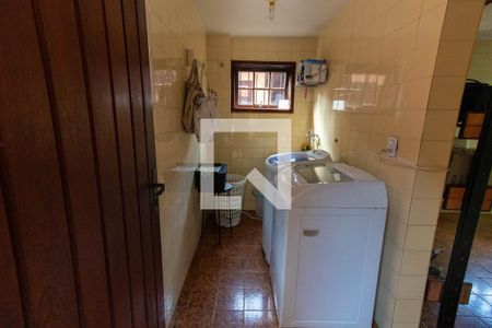 Casa à venda com 860m², 3 quartos e 3 vagas Casa à venda com 860m², 3 quartos e 3 vagasÁrea de serviço - Quarto