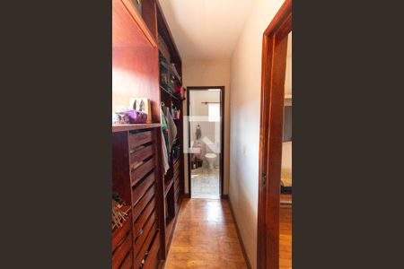 Casa à venda com 860m², 3 quartos e 3 vagas Casa à venda com 860m², 3 quartos e 3 vagasQuarto 3
