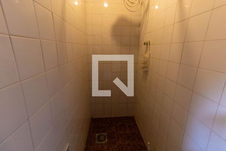 Casa à venda com 860m², 3 quartos e 3 vagas Casa à venda com 860m², 3 quartos e 3 vagasÁrea de serviço - Banheiro