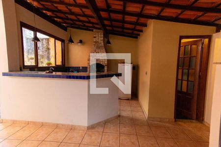 Casa à venda com 860m², 3 quartos e 3 vagas Casa à venda com 860m², 3 quartos e 3 vagasÁrea externa