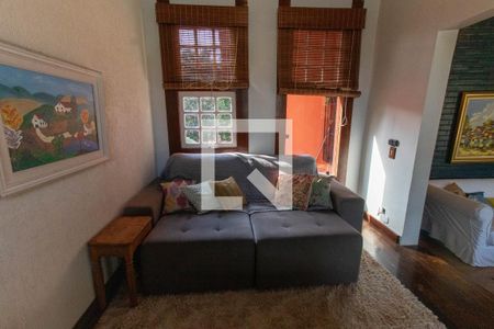Sala de casa à venda com 3 quartos, 860m² em Vila Progresso, Niterói