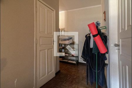 Casa à venda com 240m², 4 quartos e 2 vagashall íntimo