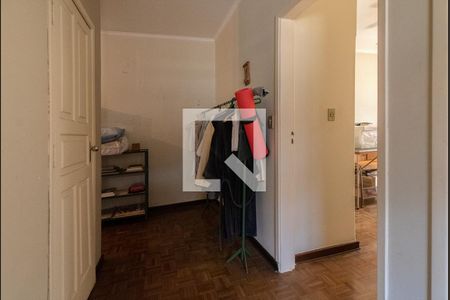 Casa à venda com 240m², 4 quartos e 2 vagashall íntimo
