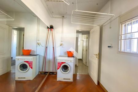 Apartamento para alugar com 400m², 3 quartos e 5 vagas Apartamento para alugar com 400m², 3 quartos e 5 vagasQuarto de Serviço 1