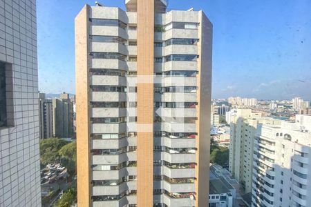 Apartamento para alugar com 400m², 3 quartos e 5 vagas Apartamento para alugar com 400m², 3 quartos e 5 vagasVista do Quarto de Serviço 1