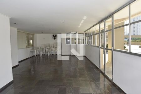 Apartamento para alugar com 74m², 3 quartos e 1 vagaÁrea comum - Salão de festas