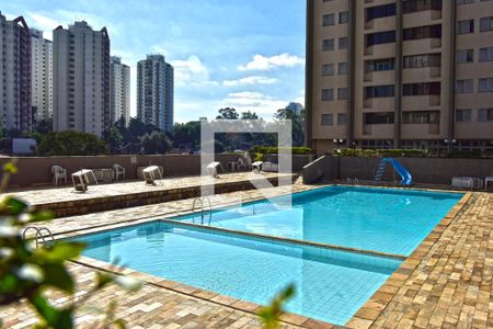 Apartamento para alugar com 74m², 3 quartos e 1 vagaÁrea comum - Piscina