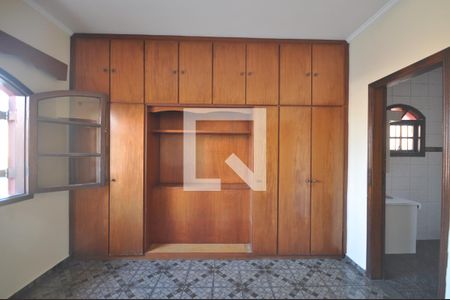 Casa à venda com 360m², 4 quartos e 10 vagasSuíte 3