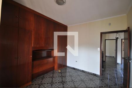 Casa à venda com 360m², 4 quartos e 10 vagasSuíte 2