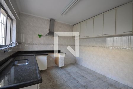 Casa à venda com 360m², 4 quartos e 10 vagasCozinha