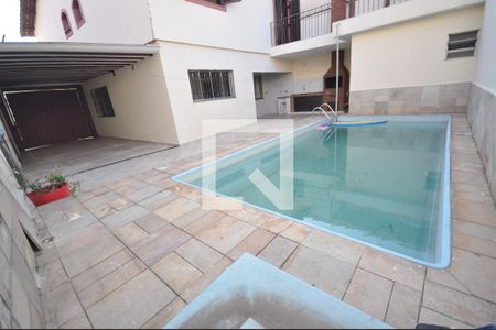 Casa à venda com 360m², 4 quartos e 10 vagasPiscina