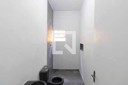 Casa para alugar com 80m², 3 quartos e 2 vagasBanheiro Social