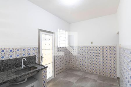 Casa para alugar com 80m², 3 quartos e 2 vagasCozinha