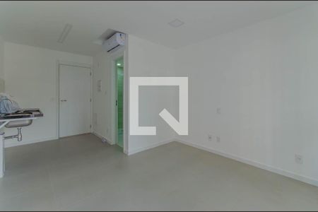 Studio para alugar com 26m², 1 quarto e sem vaga Studio para alugar com 26m², 1 quarto e sem vagaSala/Quarto