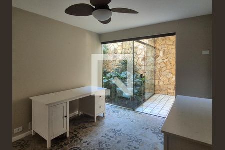 Casa de condomínio para alugar com 715m², 5 quartos e 4 vagas Casa de condomínio para alugar com 715m², 5 quartos e 4 vagasQuarto 1