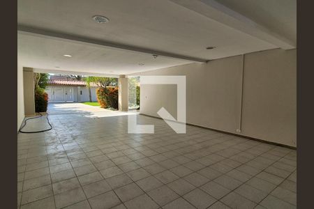 Casa de condomínio para alugar com 715m², 5 quartos e 4 vagas Casa de condomínio para alugar com 715m², 5 quartos e 4 vagasGaragem