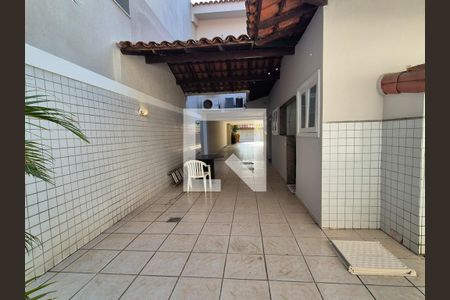 Casa de condomínio para alugar com 715m², 5 quartos e 4 vagas Casa de condomínio para alugar com 715m², 5 quartos e 4 vagasÁrea externa