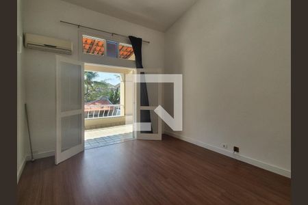 Casa de condomínio para alugar com 715m², 5 quartos e 4 vagas Casa de condomínio para alugar com 715m², 5 quartos e 4 vagasQuarto 2