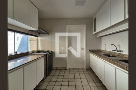 Casa de condomínio para alugar com 715m², 5 quartos e 4 vagas Casa de condomínio para alugar com 715m², 5 quartos e 4 vagasCozinha