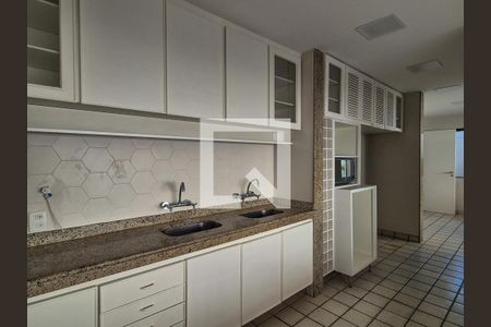 Casa de condomínio para alugar com 715m², 5 quartos e 4 vagas Casa de condomínio para alugar com 715m², 5 quartos e 4 vagasCozinha