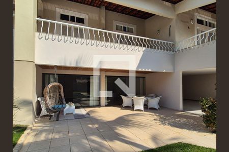 Casa de condomínio para alugar com 715m², 5 quartos e 4 vagas Casa de condomínio para alugar com 715m², 5 quartos e 4 vagasVaranda