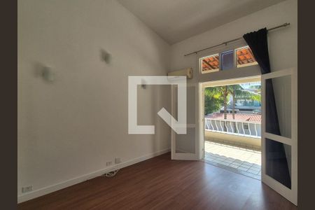 Casa de condomínio para alugar com 715m², 5 quartos e 4 vagas Casa de condomínio para alugar com 715m², 5 quartos e 4 vagasQuarto 2