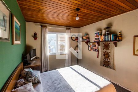 Casa de condomínio à venda com 300m², 4 quartos e 4 vagas Casa de condomínio à venda com 300m², 4 quartos e 4 vagasQuarto 4