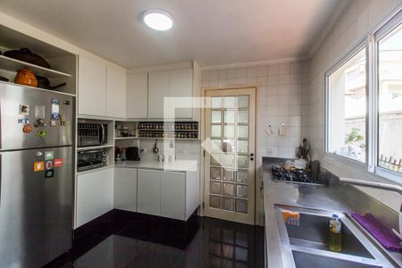 Casa de condomínio à venda com 300m², 4 quartos e 4 vagas Casa de condomínio à venda com 300m², 4 quartos e 4 vagasCozinha